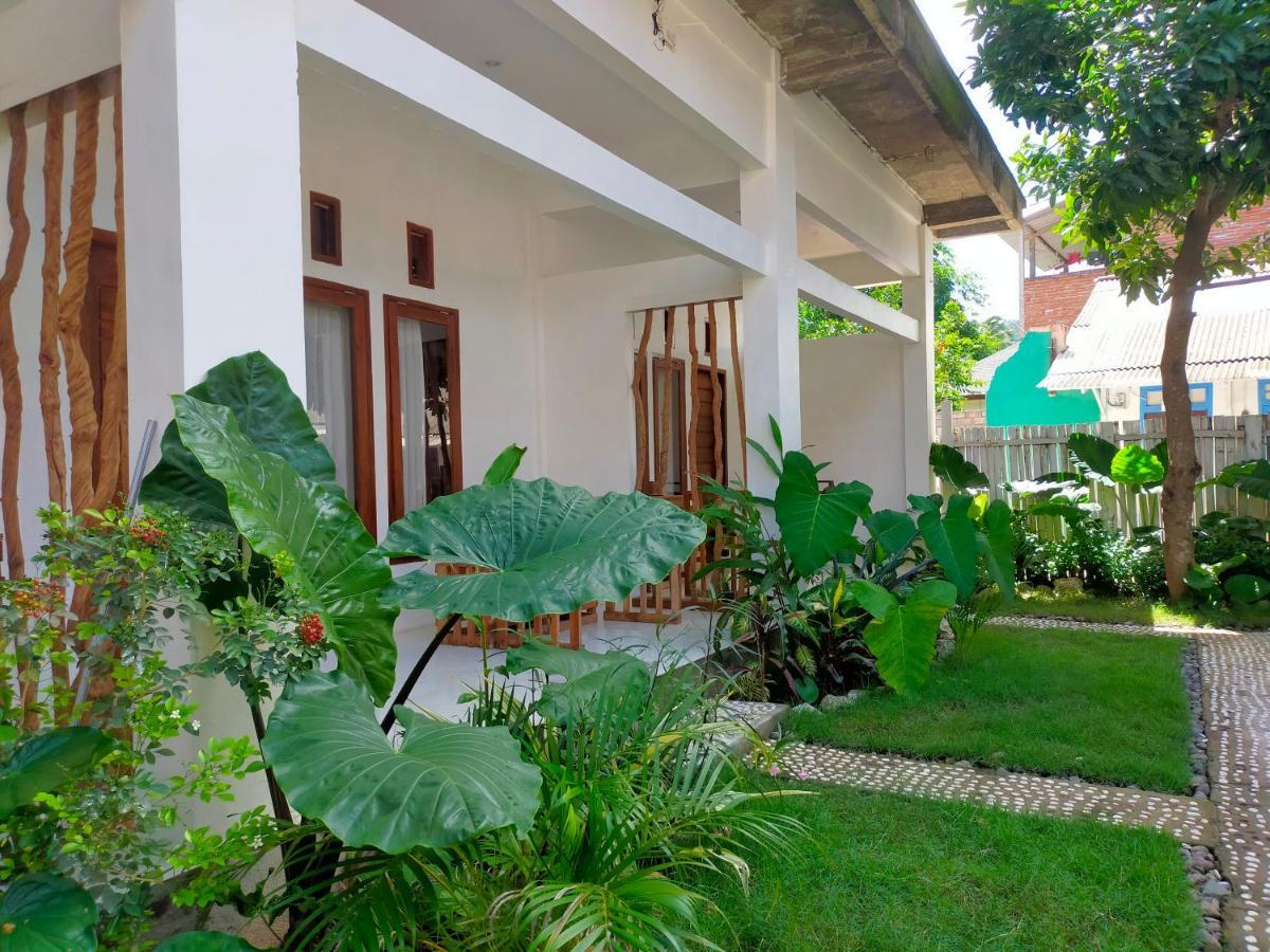 Mango Room Mandalika Kuta  Екстериор снимка